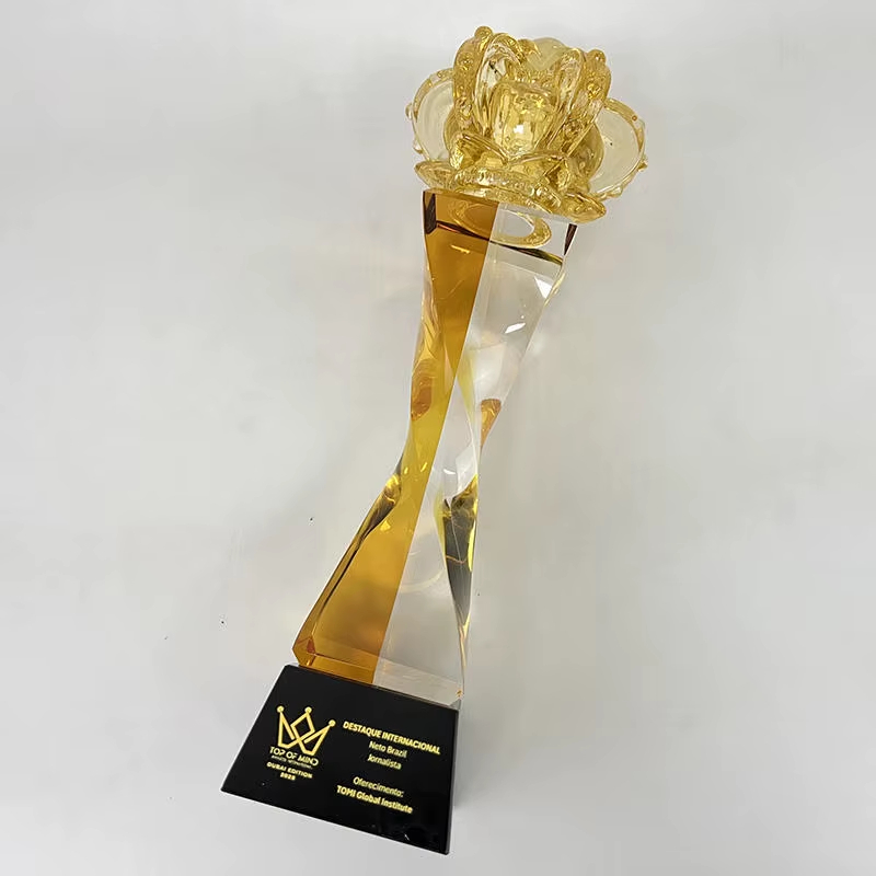 Two-color glass trophy3