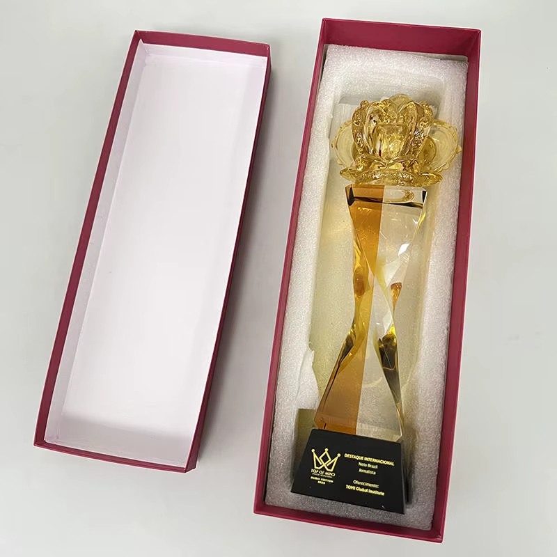 Two-color glass trophy4