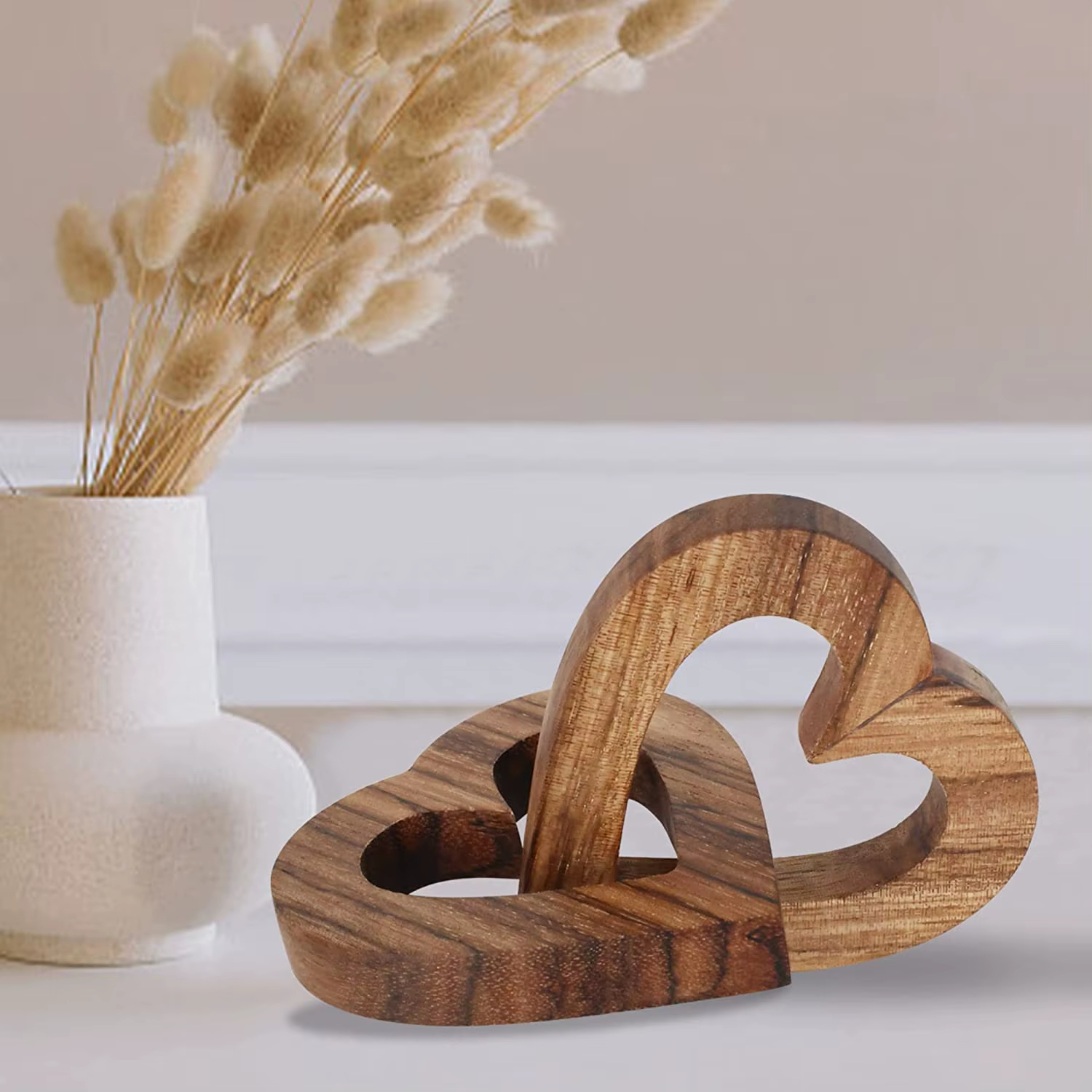 Wooden heart decorations2