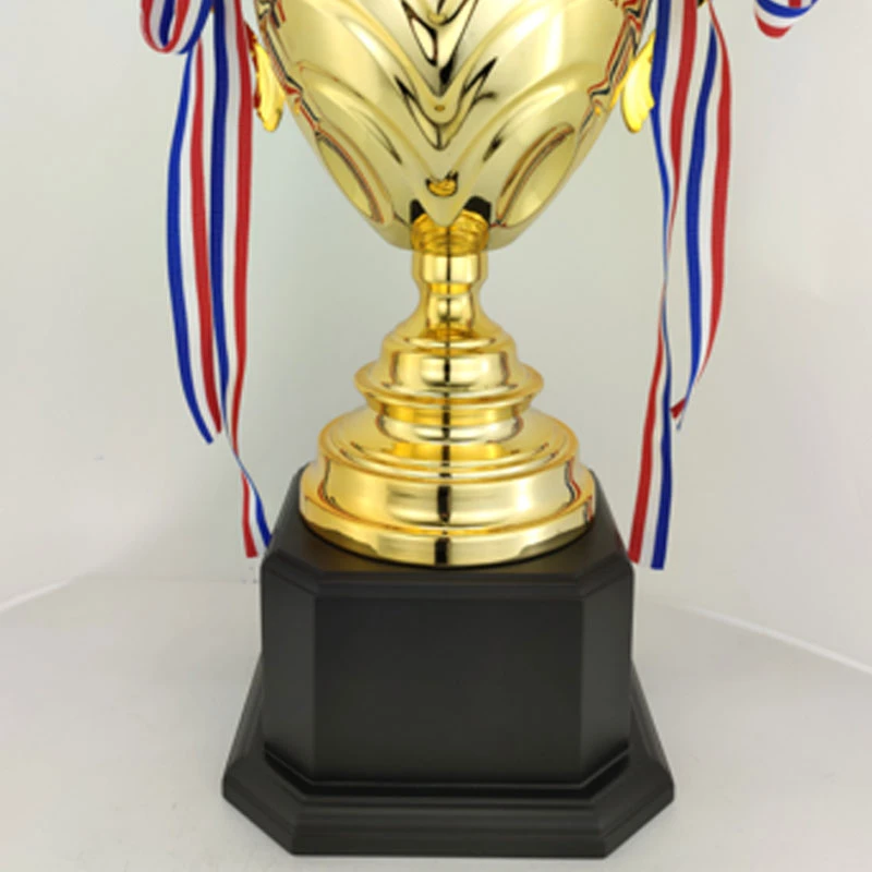 Simple metal trophy2