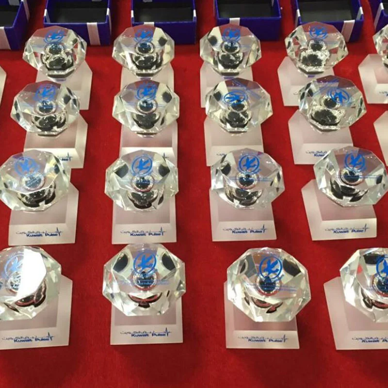 diamond-shaped Crystal Paperweight116