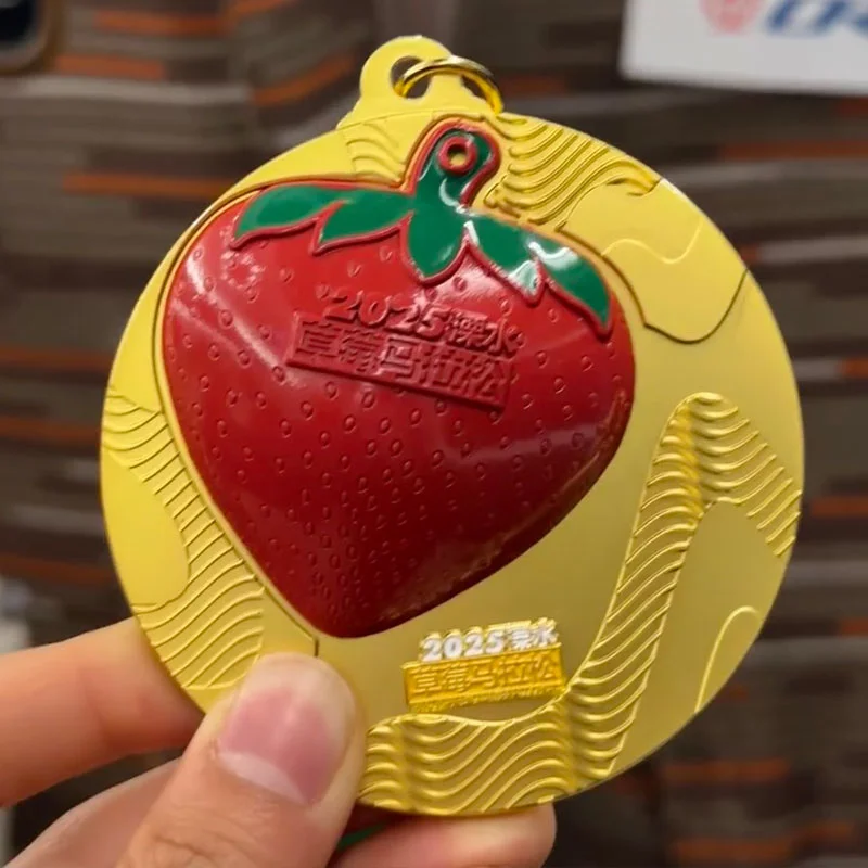 Strawberry Fridge Magnet Medal2