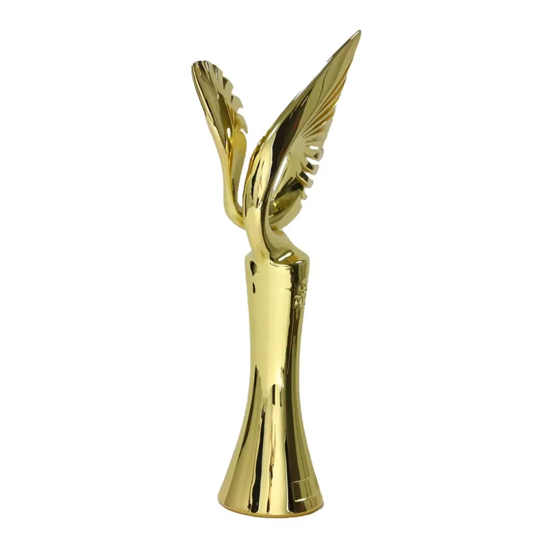 Best Blogger of the Year Award Trophy4