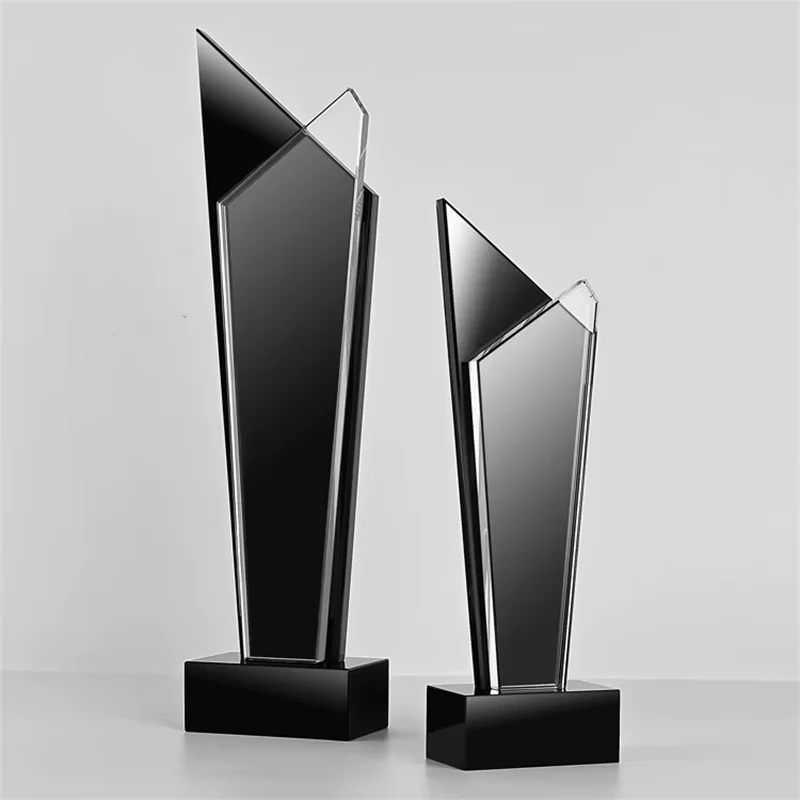 Blade-shaped black crystal trophy2