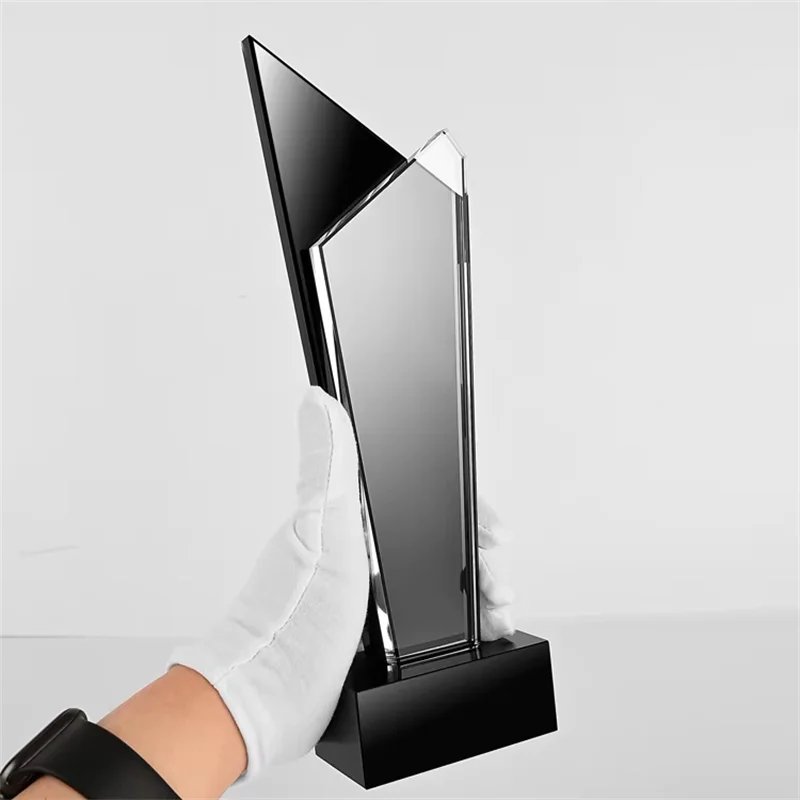 Blade-shaped black crystal trophy5