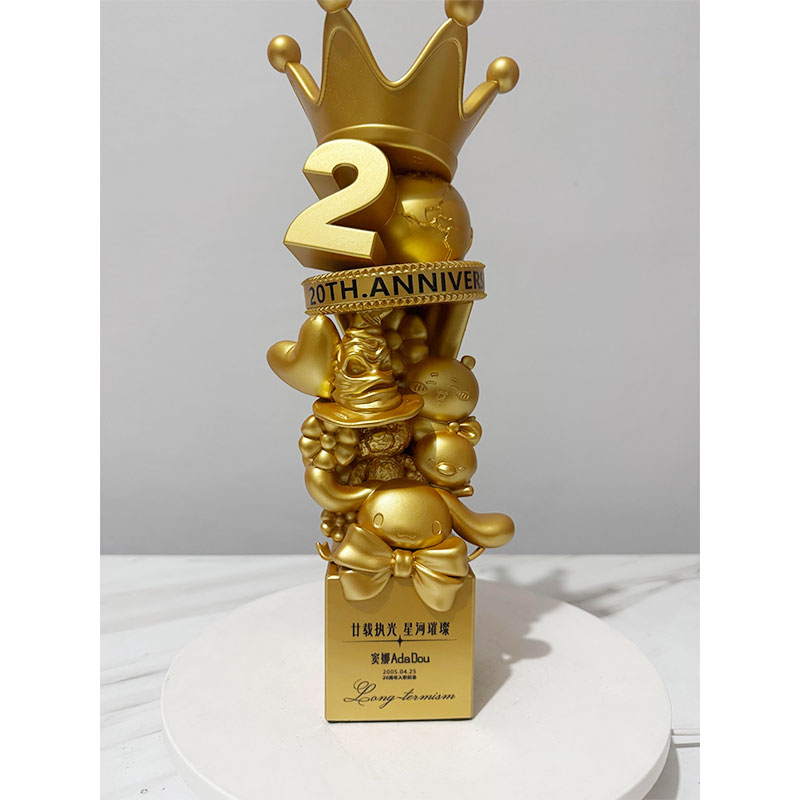 Custom shaped metal trophies1