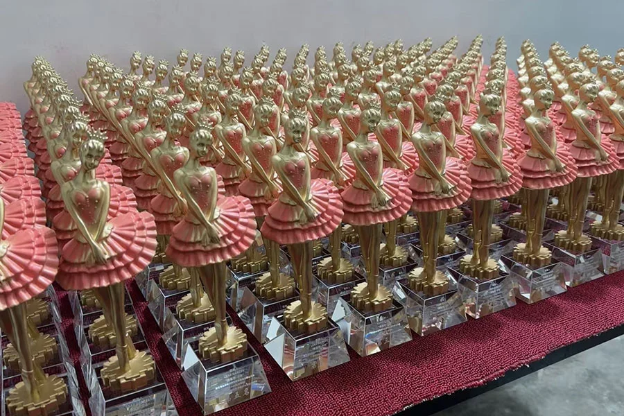 Wholesale Custom Resin Trophies