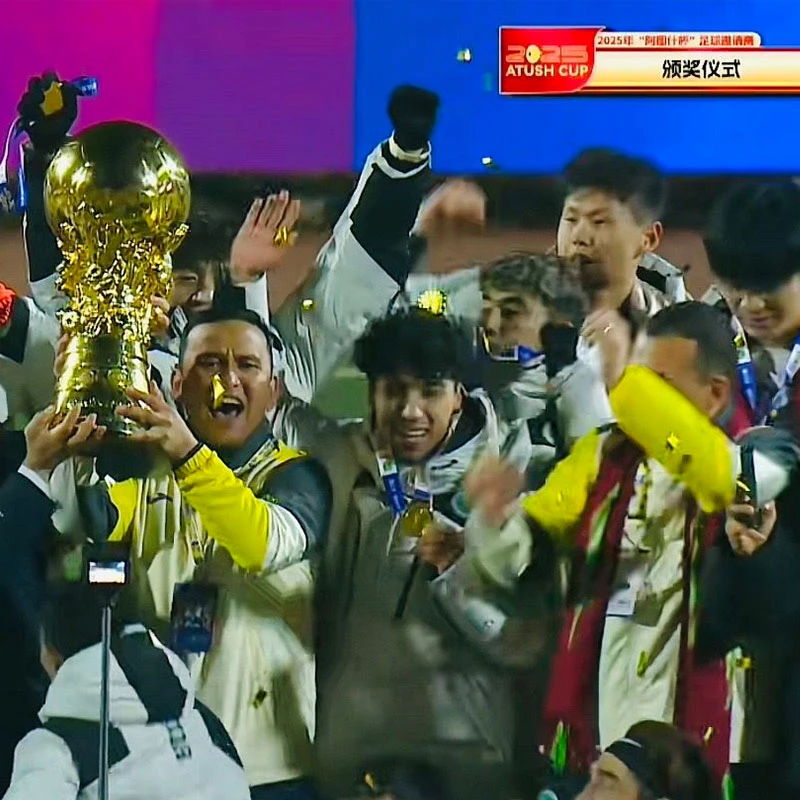 Atush Football Trophy Cup - Trophy Medal Badge Commemorative Coin Keychain Fridge Magnet Ornament Model Design wholesale custom supplier Atush Football Trophy Cup4