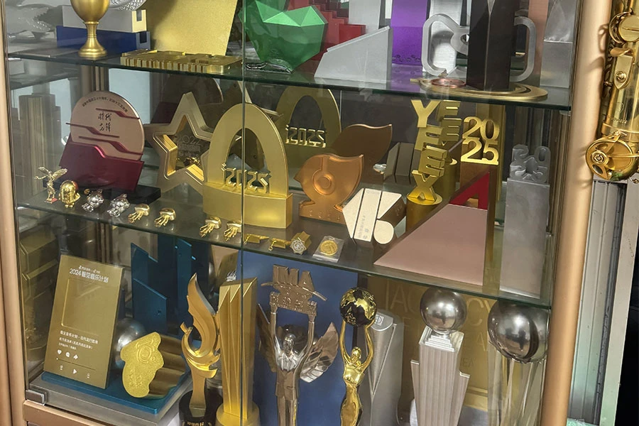 Aluminum Alloy Metal Trophy Showroom1