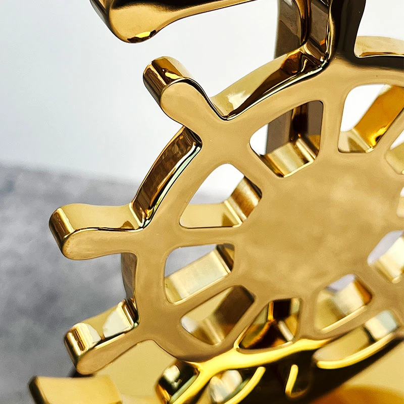 Anchor and rudder metal trophy3