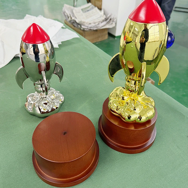 Rocket Trophy3