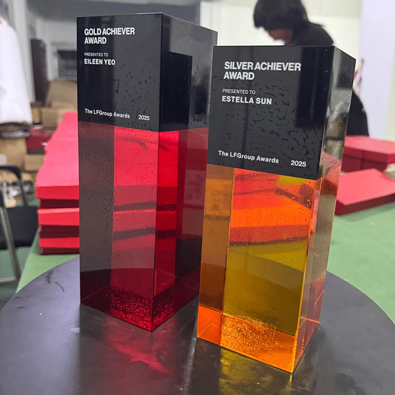 Two-tone crystal trophy2