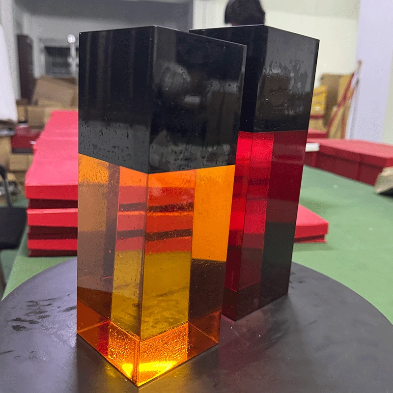 Two-tone crystal trophy3