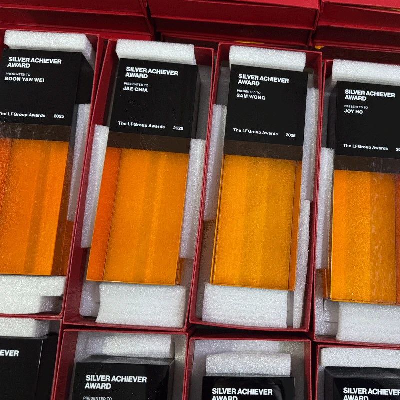 Two-tone crystal trophy5