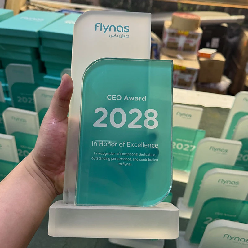 Flynas Crystal Trophy Custom - Trophy Medal Badge Commemorative Coin Keychain Fridge Magnet Ornament Model Design wholesale custom supplier Flynas Crystal Trophy3