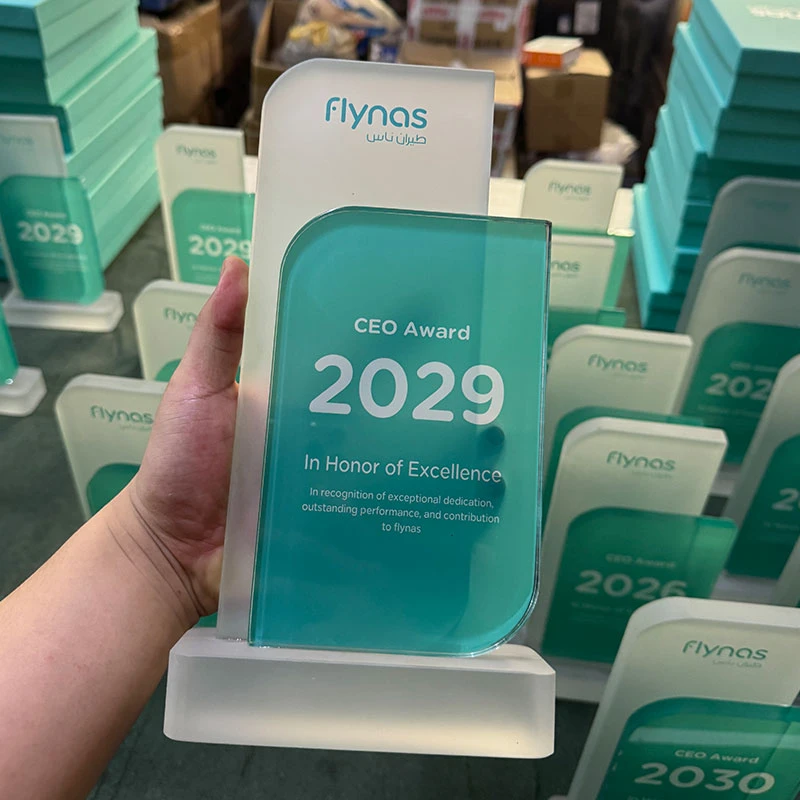 Flynas Crystal Trophy Custom - Trophy Medal Badge Commemorative Coin Keychain Fridge Magnet Ornament Model Design wholesale custom supplier Flynas Crystal Trophy4