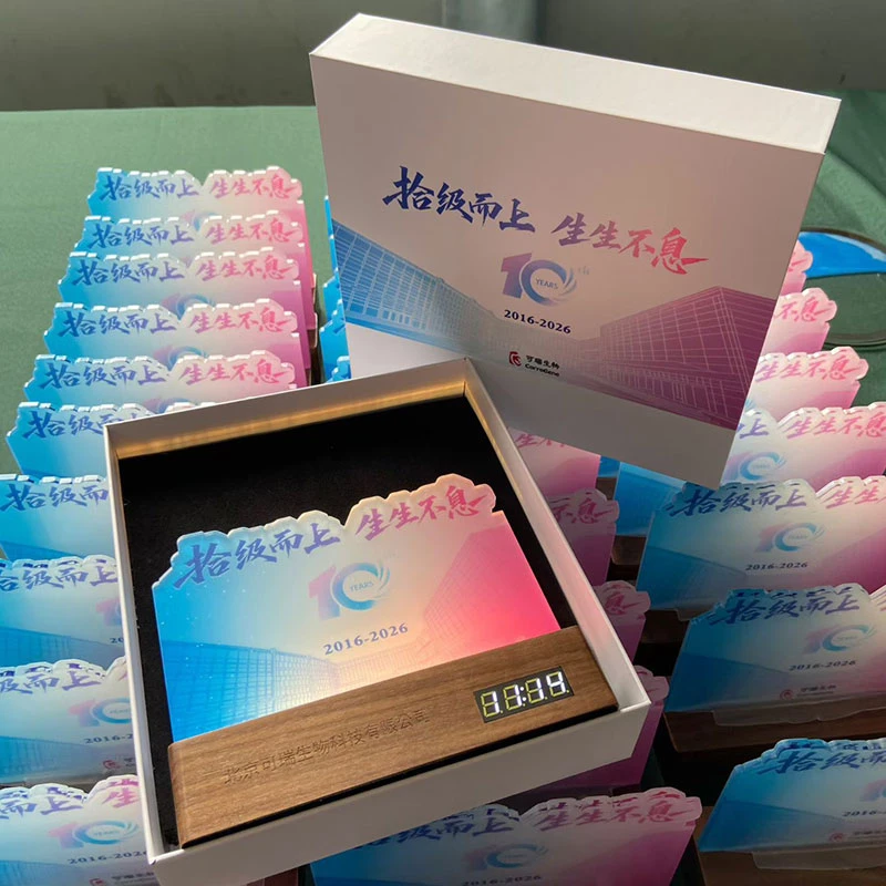 LED Wood Base Acrylic Trophy2