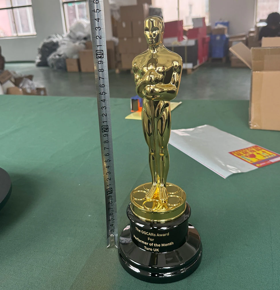 Month Performer Oscar Award1
