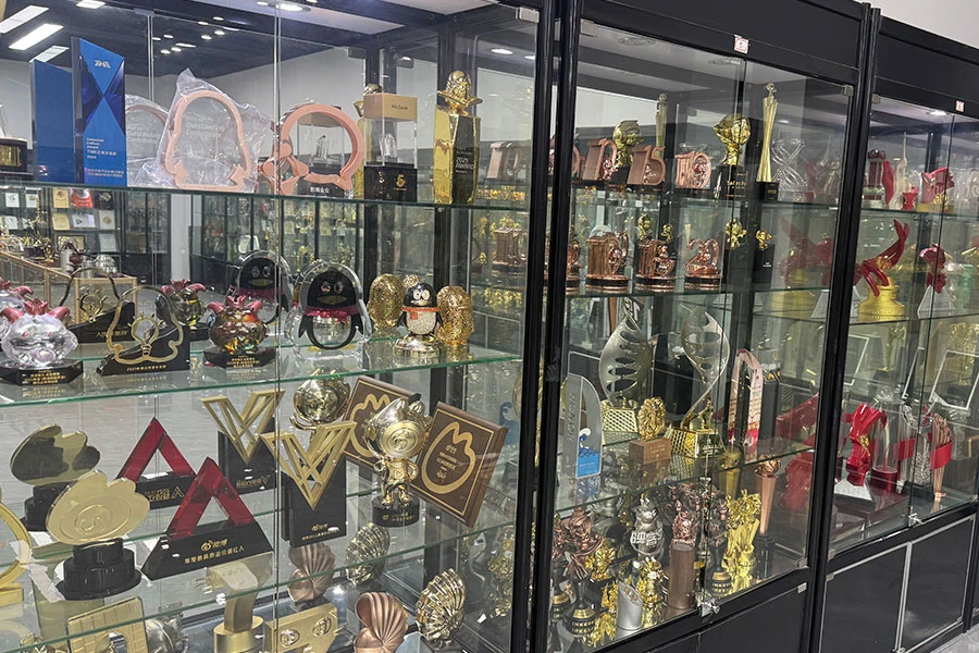 Chinese Trophy Manufacturer2
