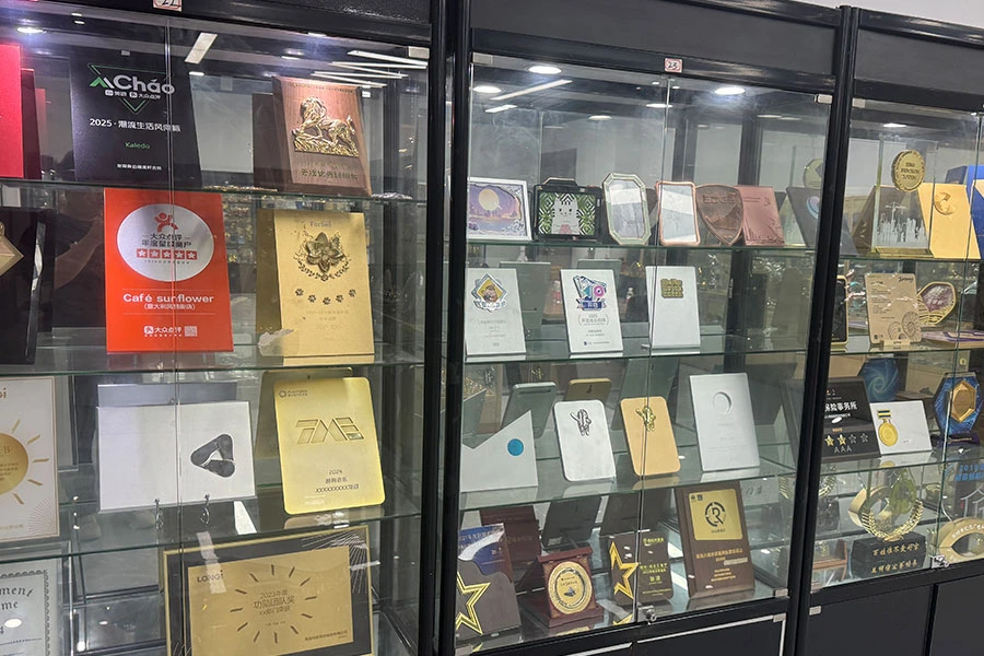 Chinese Trophy Manufacturer4