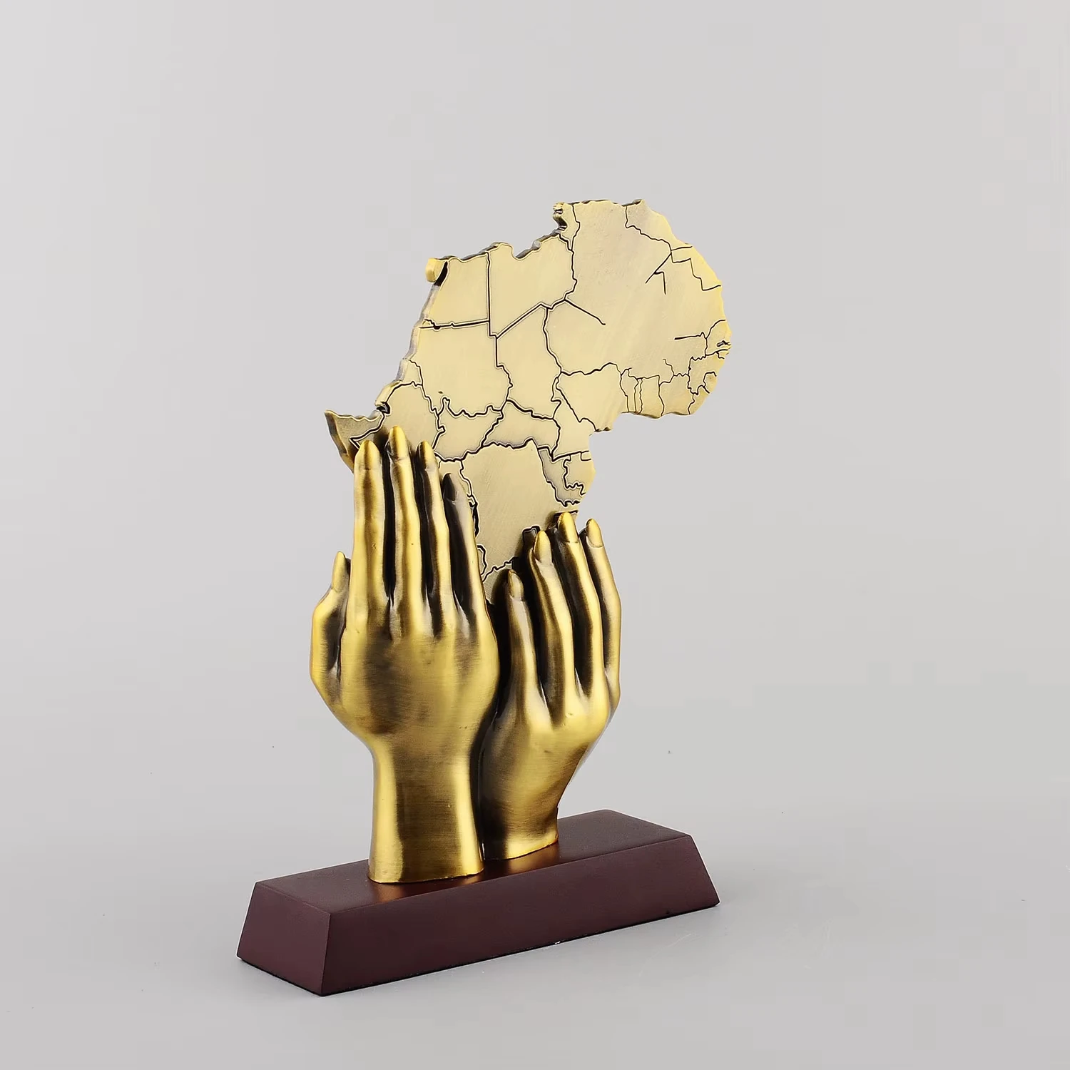 Creative Africa Map Trophy3