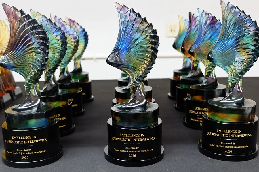 liuli trophy1