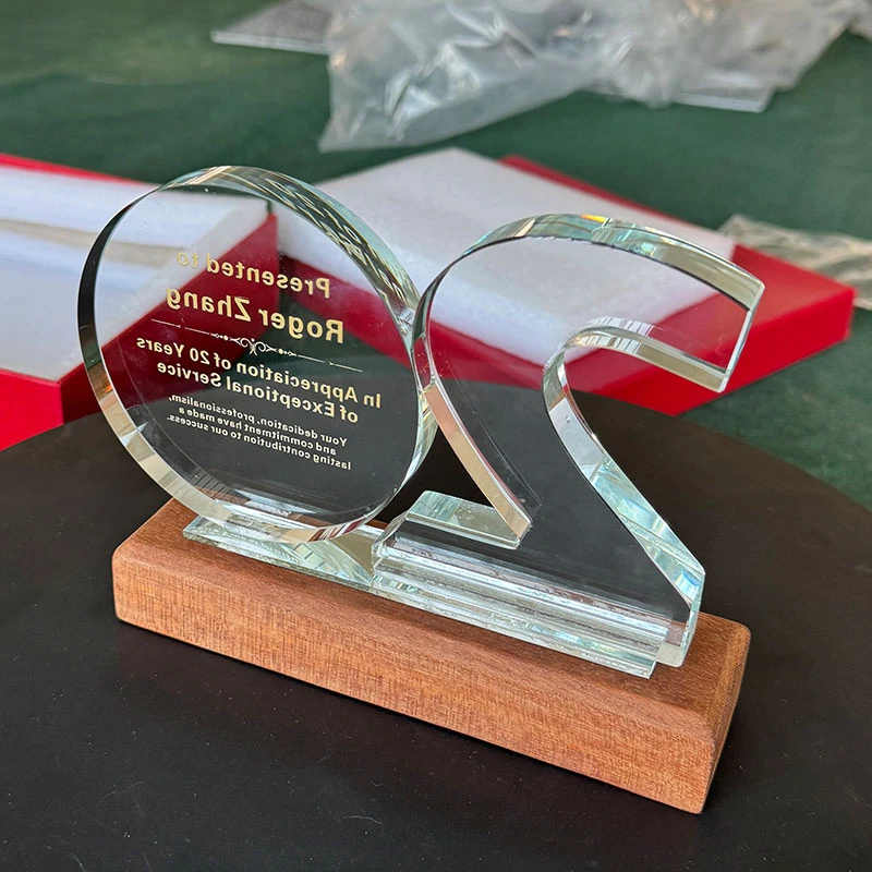 20th Anniversary Crystal Number Award3
