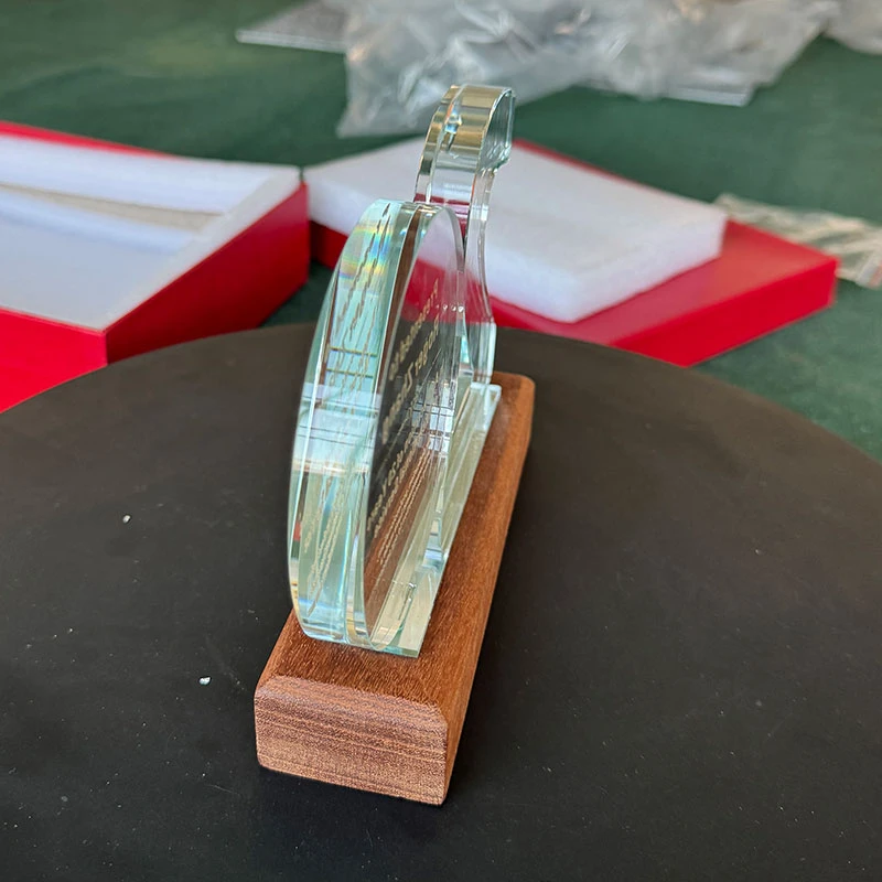 20th Anniversary Crystal Number Award4