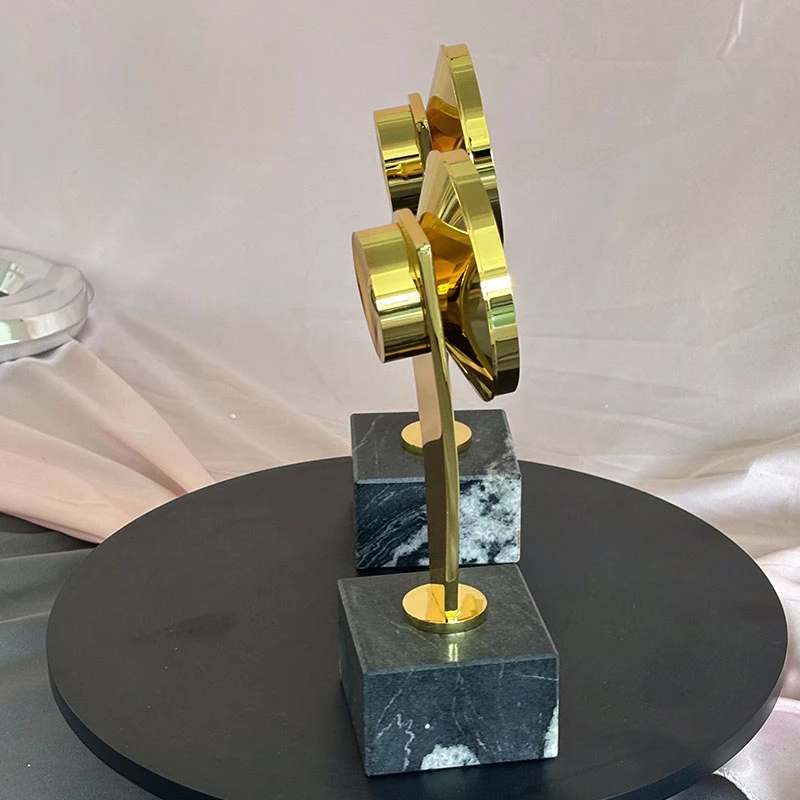 - MC ART AWARDS The Beatz Awards Trophy4