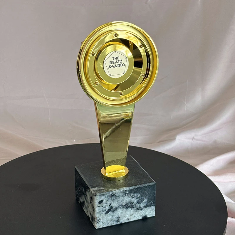 - MC ART AWARDS The Beatz Awards Trophy5