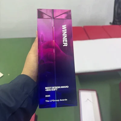 Gradient Crystal Trophy