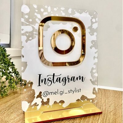 Acrylic instagram Awards 01