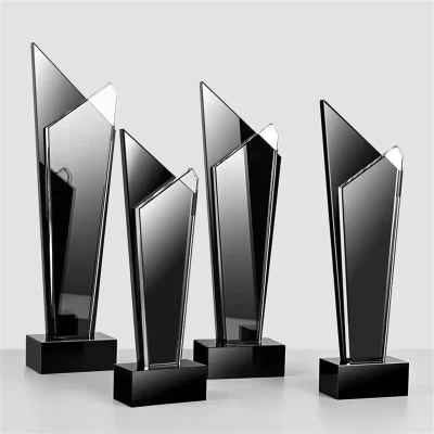 Blade-shaped black crystal trophy1