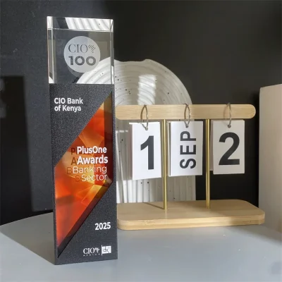 CIO Bank Award Trophy1
