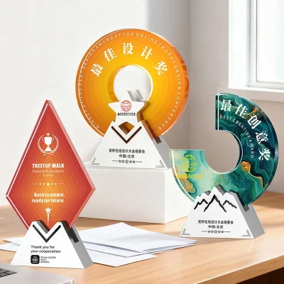 Crystal trophy with aluminum base1