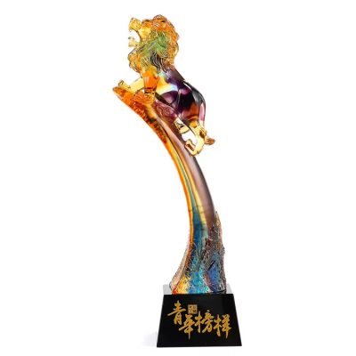 Lion glaze trophy-06
