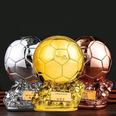 Golden Globe Trophy 01