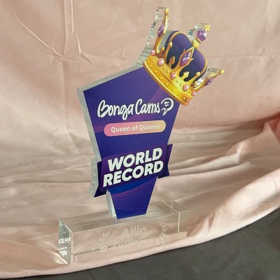 Queen's Crown Crystal Award1