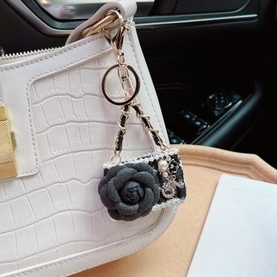 Rose keychain 85-1