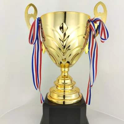 Simple metal trophy1