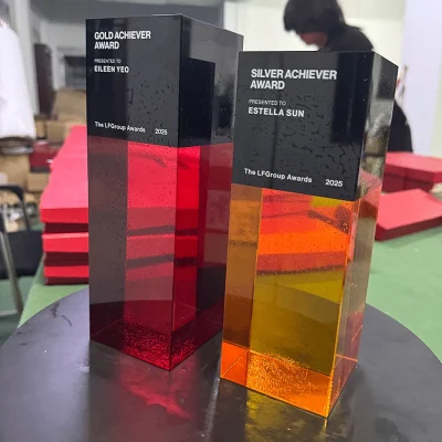 Two-tone crystal trophy2