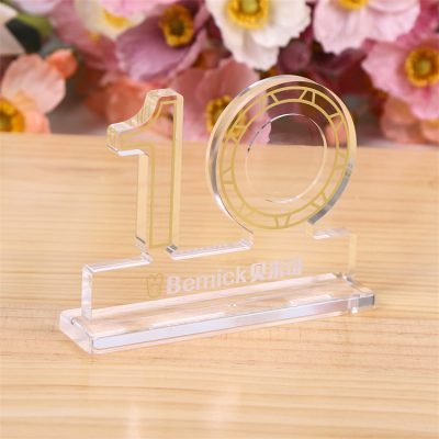acrylic annual media award​ 01