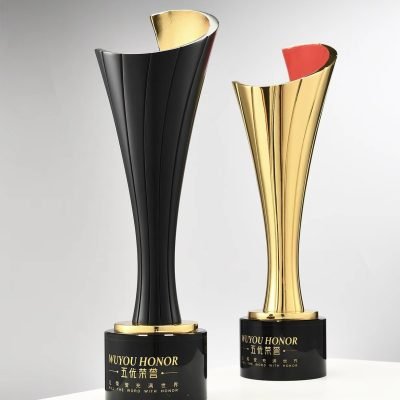 custom trophy manufacturer 01