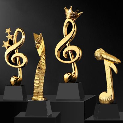 mtv music awards trophy 02